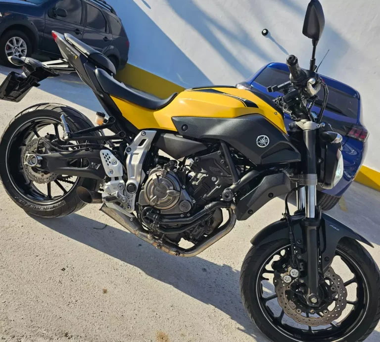 Yamaha MT 07 moto 700 cilindradas 2016 9